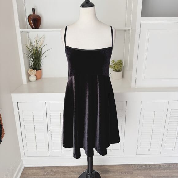 NWT Vintage DKNY Black Velvet Babydoll Mini Dress Size L - Picture 2 of 5